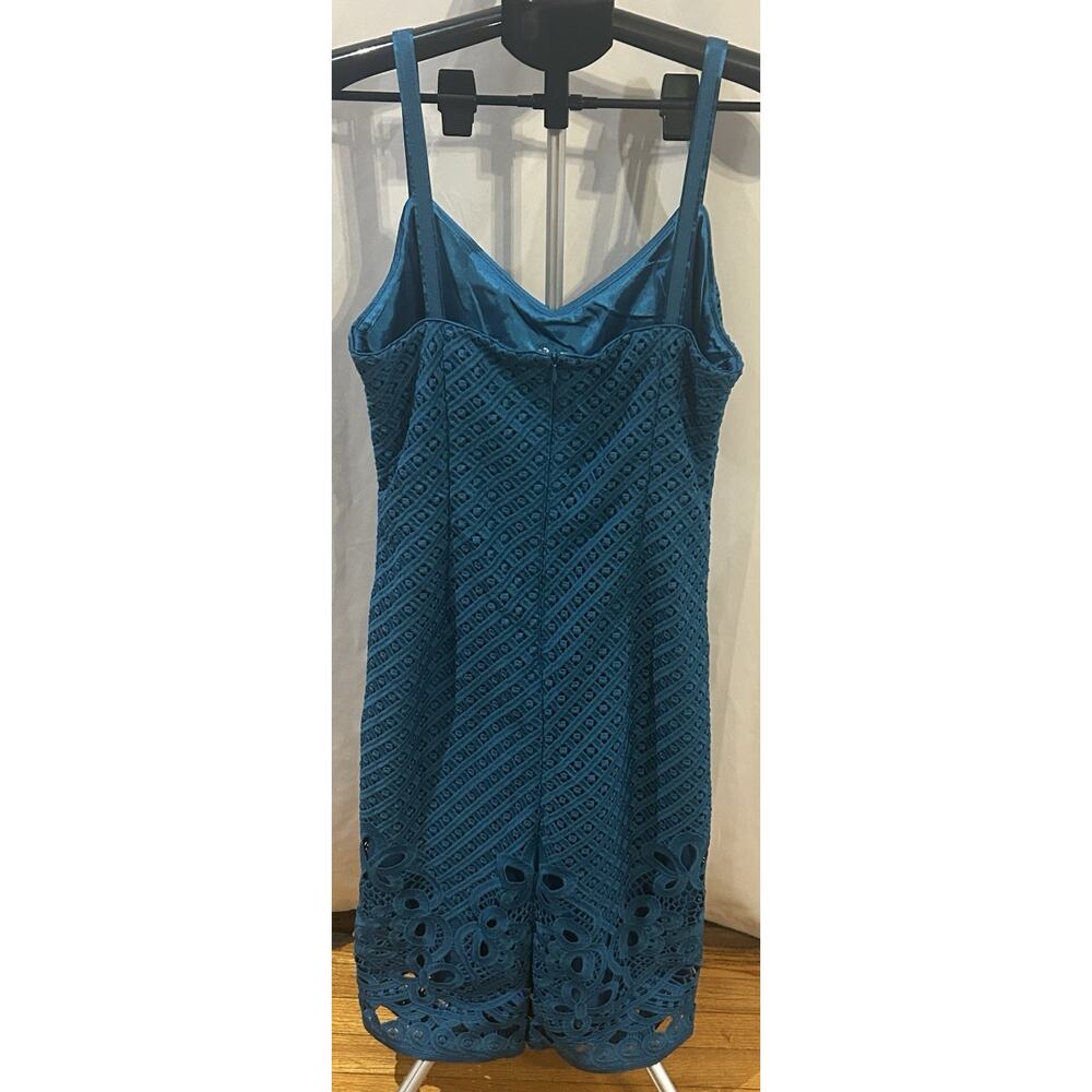 NWT White House Black Market Teal Lace Sheath Cocktail Dress size 10 - Picture 2 of 5